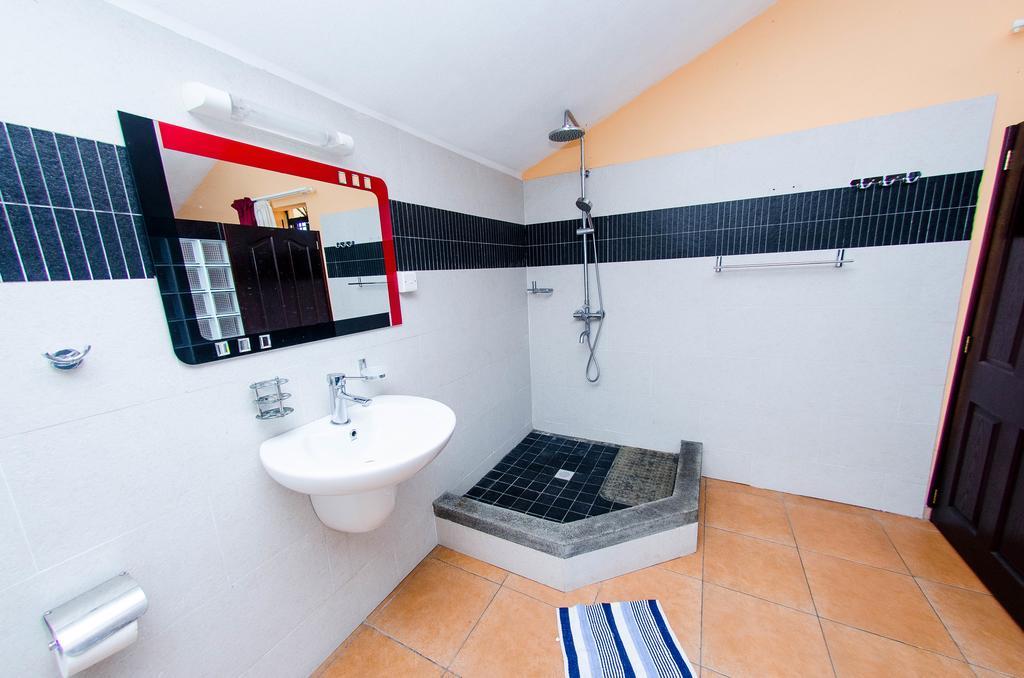 Sm Lodge Trou d'Eau Douce Luaran gambar