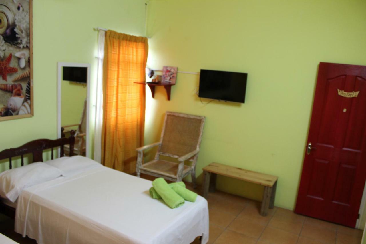 Sm Lodge Trou d'Eau Douce Luaran gambar